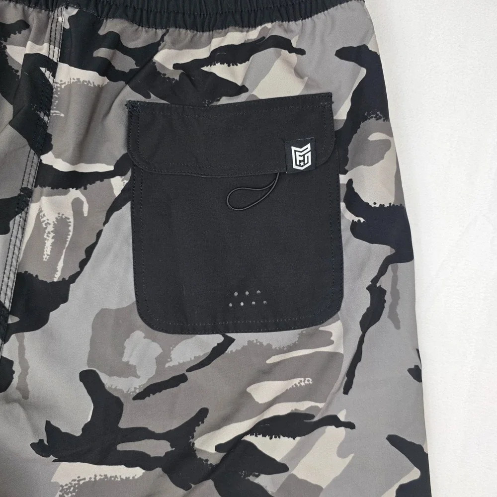 Freedom Industries Adapt Hybrid Shorts Mens‎ 2XL Camo Swim Trunks Boardshorts